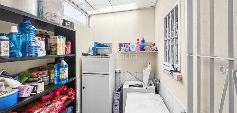 Foto f8390e62-d4a3-44bd-bb5a-fa8bbde4944f. Casa amb piscina a La Florida Orihuela
