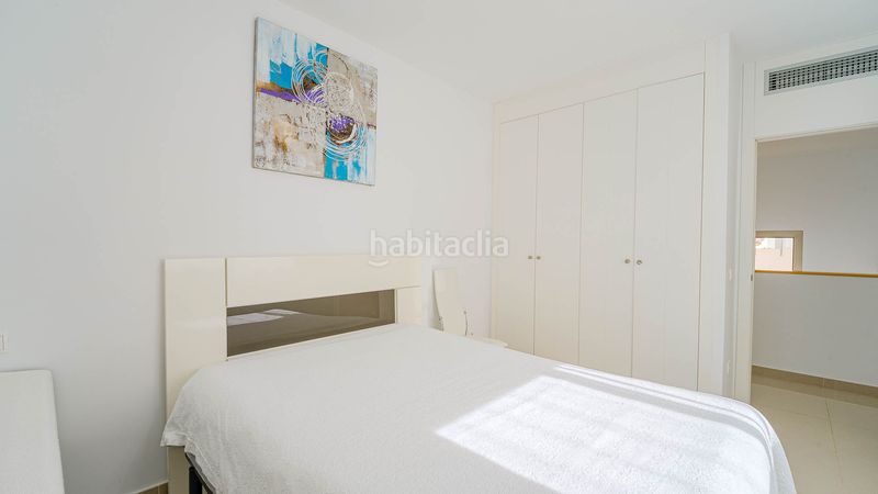 Foto 4d554e34-56be-422d-a929-d044c6e6aa44. Casa adossada a Punta Prima Torrevieja