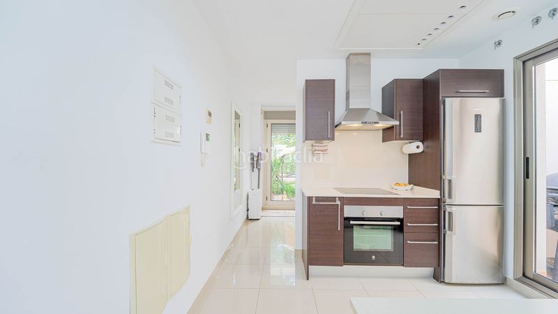 Foto b530bcea-8101-4298-b513-95762b623676. Casa adossada a Punta Prima Torrevieja