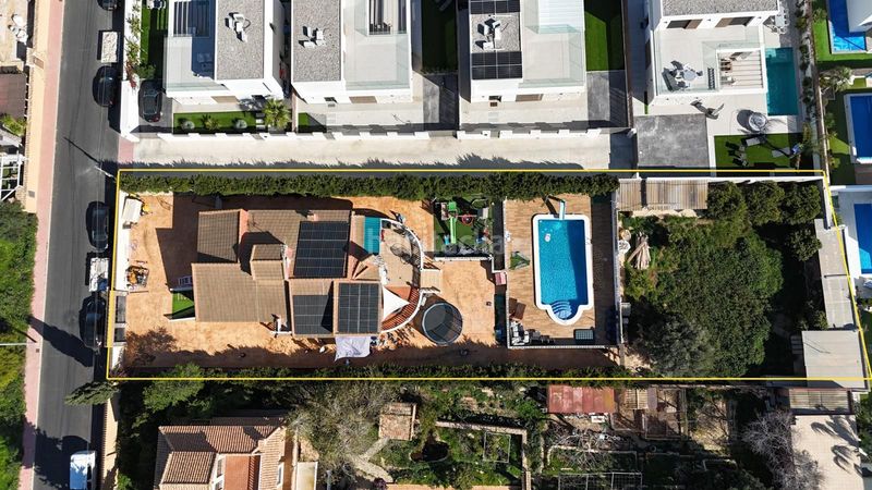 Foto a85460ad-bf9f-4e56-9a81-510b6a5644f5. Area edificabile industriale in Campoamor Orihuela