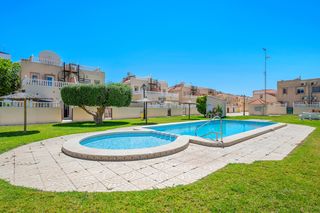 Semi detached house in La Zenia
