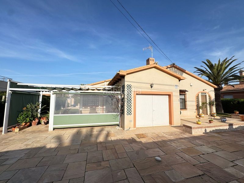 Foto 3429b2b1-3aeb-4c37-a86d-ce5384d6098c. Casa en Cabo Roig Orihuela