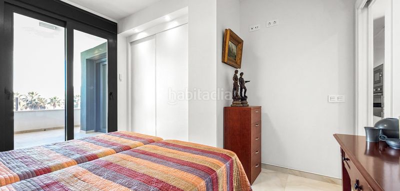 Foto 2d84d455-68e1-4c82-9eb6-eb1f2e80a35a. Apartament amb piscina a La Florida Orihuela