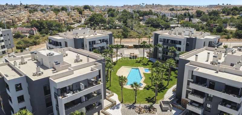 Foto baa1d732-ebb8-446c-821e-718473d2a0fb. Apartament amb piscina a La Florida Orihuela