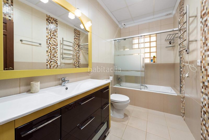 Foto 3a6d2c02-703b-48d3-8c06-2ab883bb09aa. Casa amb piscina a Campoamor Orihuela