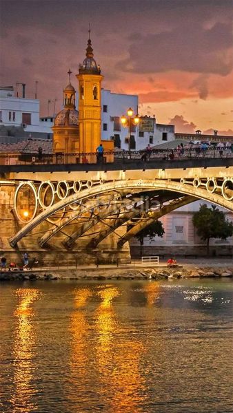 Foto a10d3583-a141-4667-8c0b-64080095efbd. Pis a Triana Oeste Sevilla