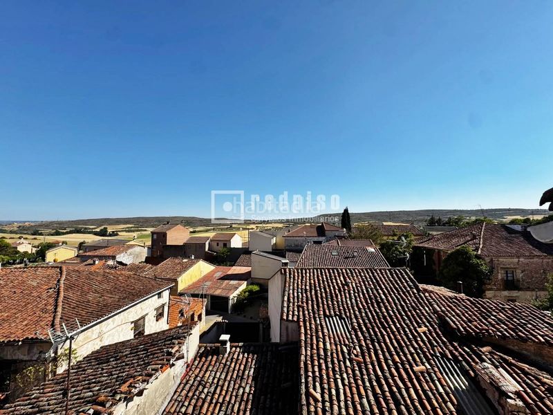 Foto 5e00c1a1-1b45-4b11-8c98-a62282df5a11. Casa amb calefacció aparcament a Arbancón