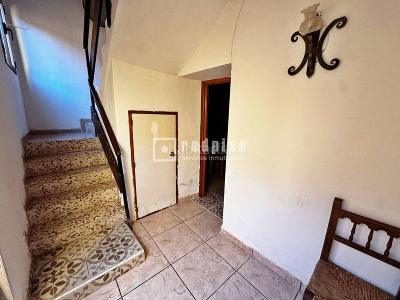 Foto b85b3a2d-92df-47ab-8ca3-b4e84c05091f. Casa amb calefacció aparcament a Arbancón