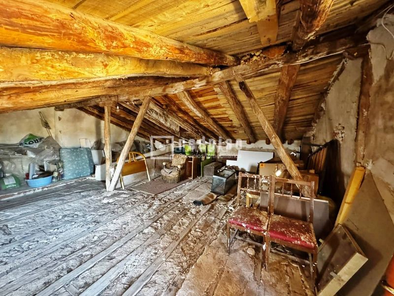 Foto d551ba87-6c91-484d-a65f-3b7283c8c333. Casa amb calefacció aparcament a Arbancón
