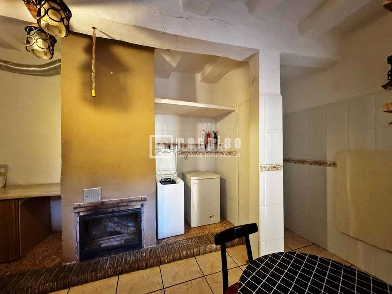 Foto e7525aa2-460c-4126-ac21-2ce697145bbc. Casa amb calefacció aparcament a Arbancón