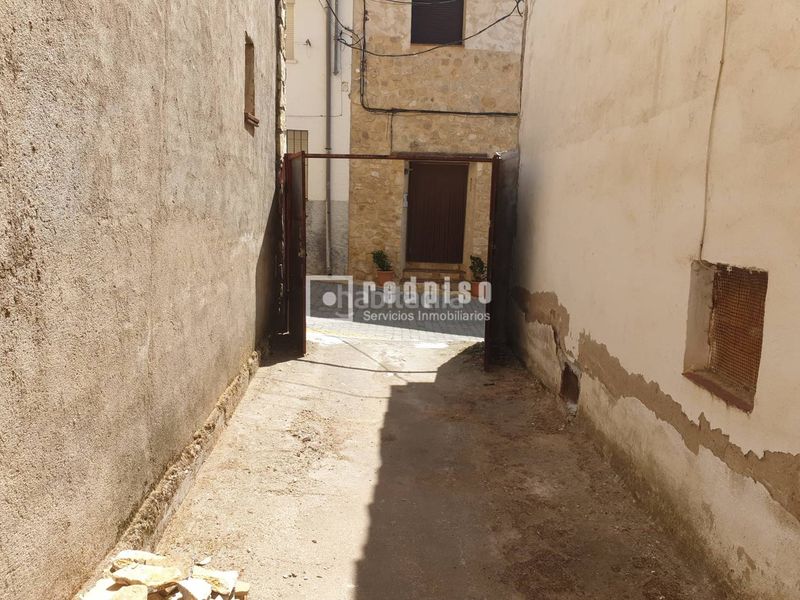 Foto ed8ca936-d059-4a37-9aeb-8549197831c4. Casa amb calefacció aparcament a Arbancón