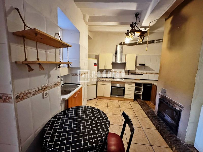 Foto fc334c01-a894-421e-ab07-57edd0835647. Casa amb calefacció aparcament a Arbancón
