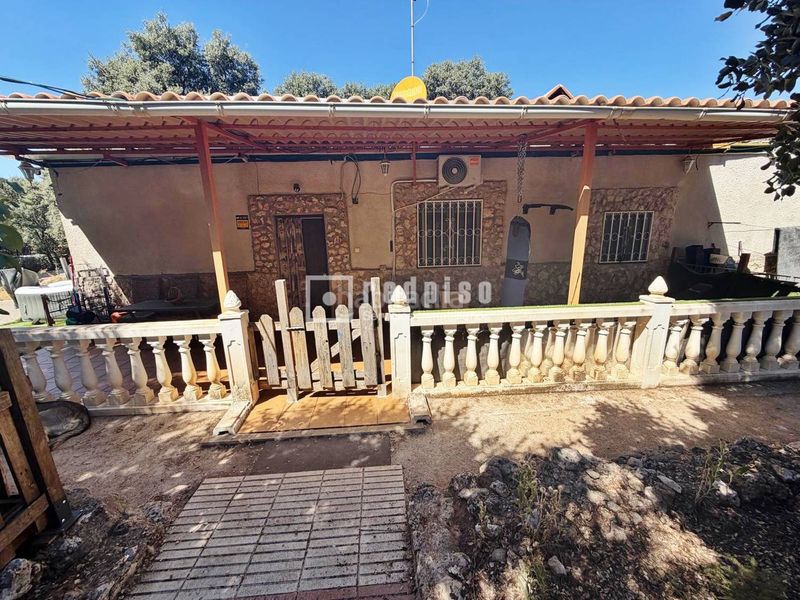 Foto 8586fa97-fab9-4a79-b96e-4ad7e9a8581e. Casa amb calefacció aparcament a Hontoba