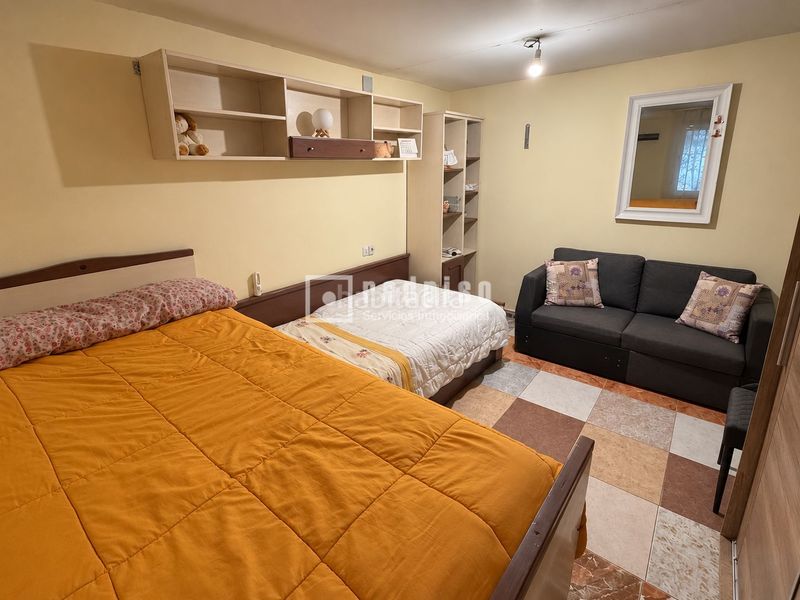 Foto a390de42-9db5-497d-bfbb-6e0ae5ef6f44. Casa amb calefacció aparcament a Hontoba