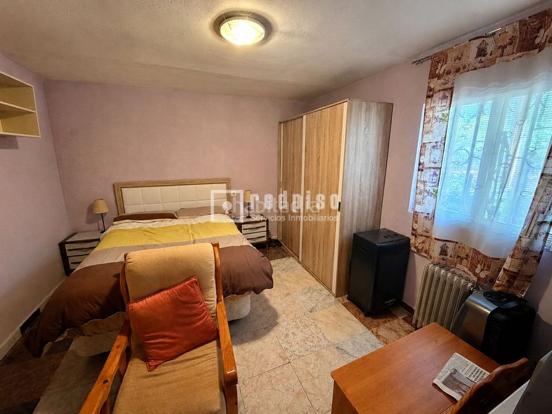 Foto f0457702-81c4-4459-80be-a0985652a957. Casa amb calefacció aparcament a Hontoba