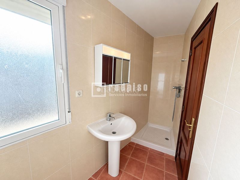 Foto 139cad65-3d94-4bec-9c65-5a88522e1829. Chalet con riscaldamento in Cifuentes