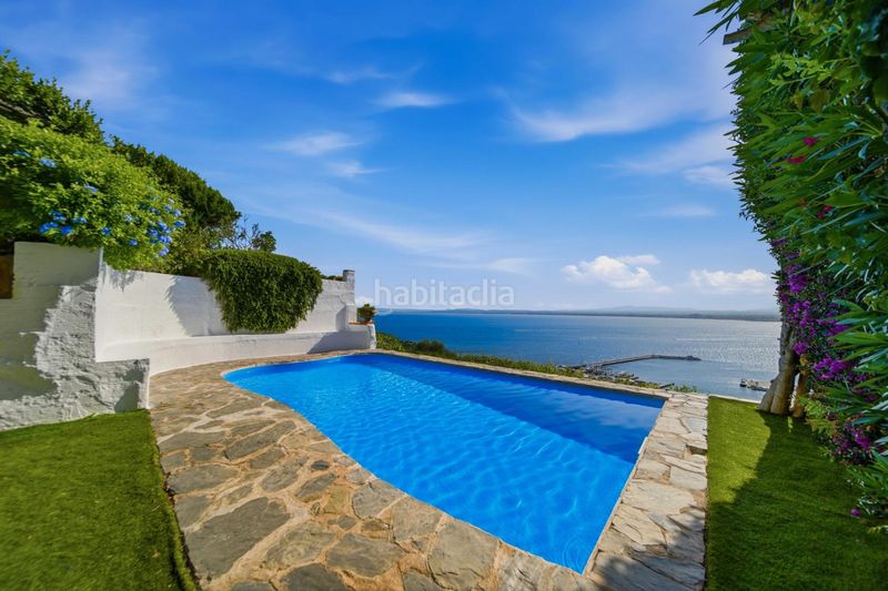 Foto 571d2439-6611-4475-babd-a9cf1ee75748. Casa amb aparcament a Puig Rom-Canyelles-Almadrava Roses
