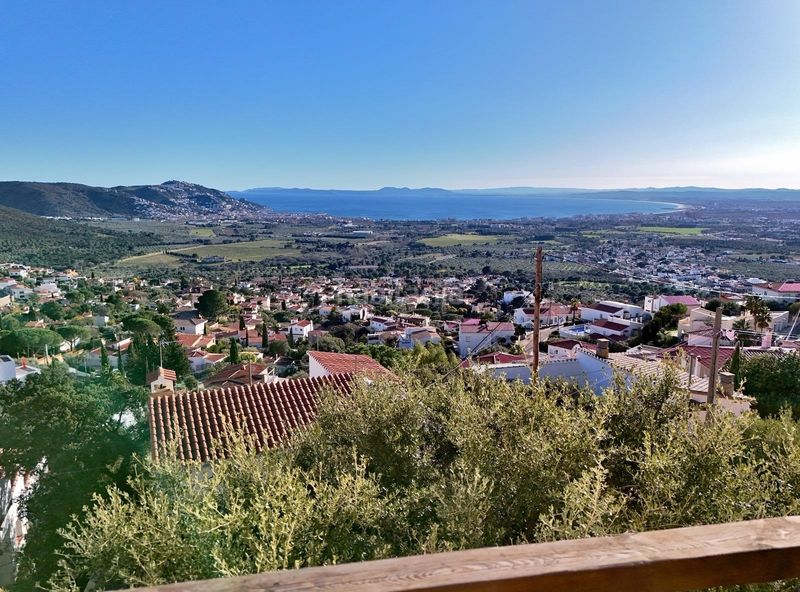 Foto 52bbaf19-f7e6-4b58-9208-8393745be312. Casa amb aparcament a Nord Roses