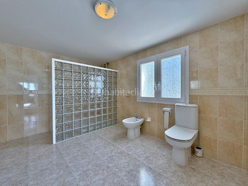 Foto c6908d08-3bca-49e5-a4d8-2a856e685972. Casa amb aparcament a Nord Roses