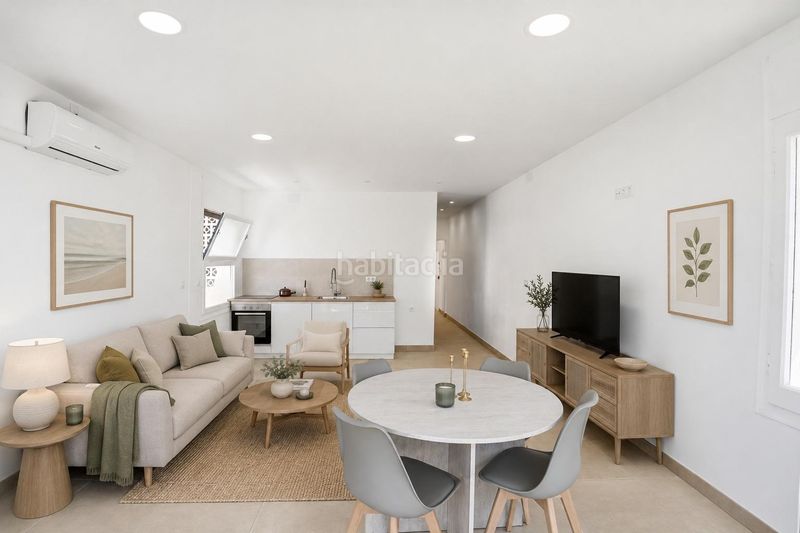 Foto 9246d386-54d8-462e-8515-b918ffd035cf. Apartament a Salatar Roses