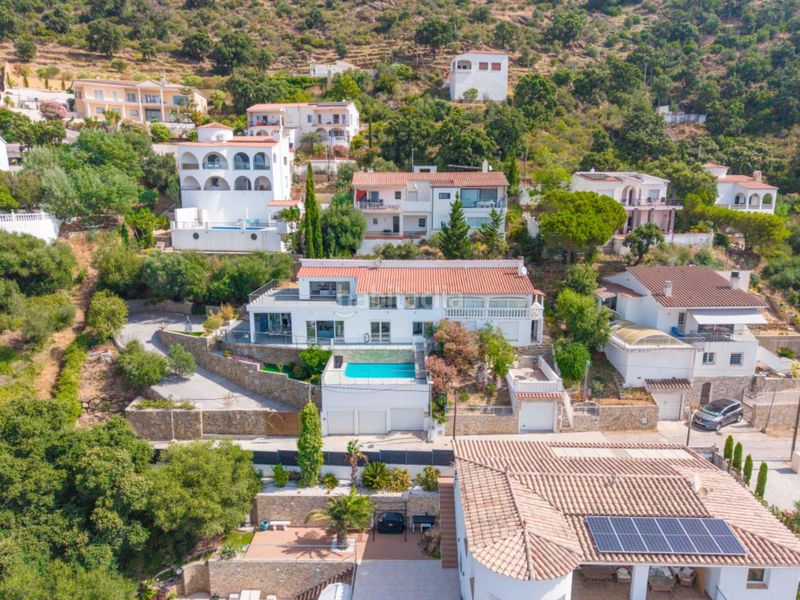 Foto 9e82ebe1-9320-430a-94aa-c157bebc9946. Casa amb aparcament a Nord Roses