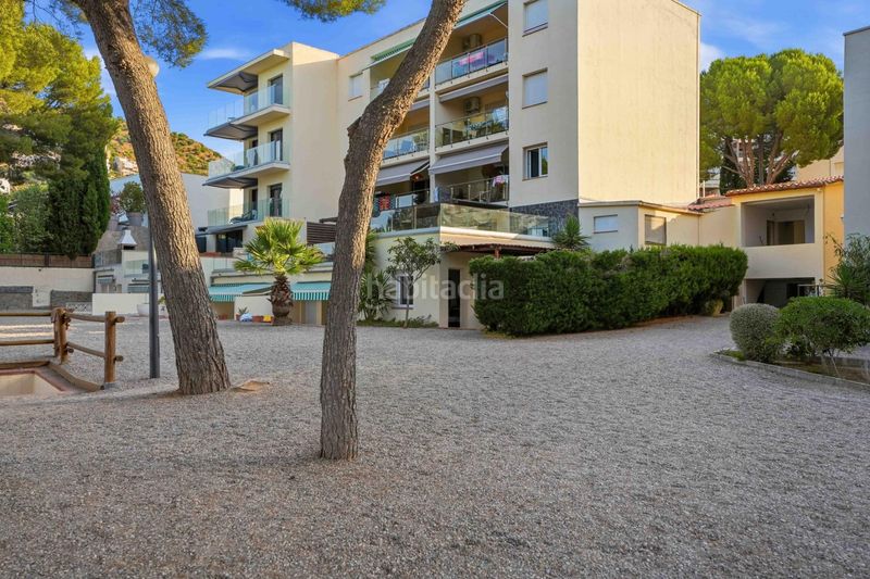 Foto 95a72858-dbcb-4feb-abd0-25f862cf50bc. Edificio in de jose diaz pacheco 118 in Puig Rom-Canyelles-Almadrava Roses