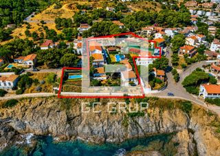 Edificio in Empuries 6. Complejo vacacional en venta en llança