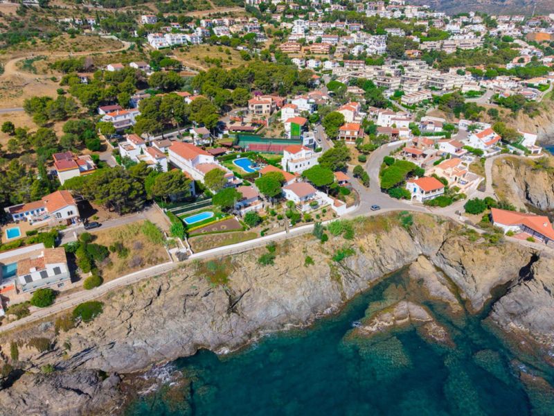 Foto f781d147-2c2f-4a73-9c90-1e50ec64a0f9. Edifici a empuries 6 a Cau del Llop - Super Fener - Fener Llançà