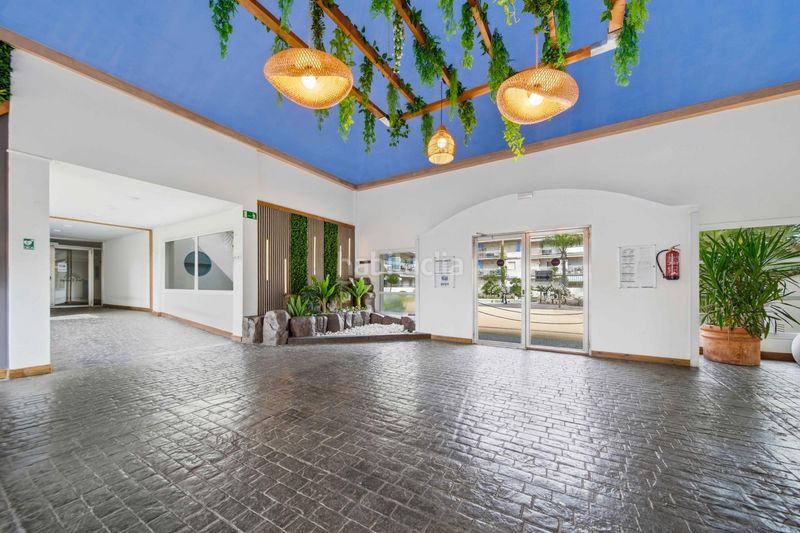 Foto e8eb67a6-316b-4579-a72e-fa077b72da6c. Apartament amb piscina a Santa Margarida Roses