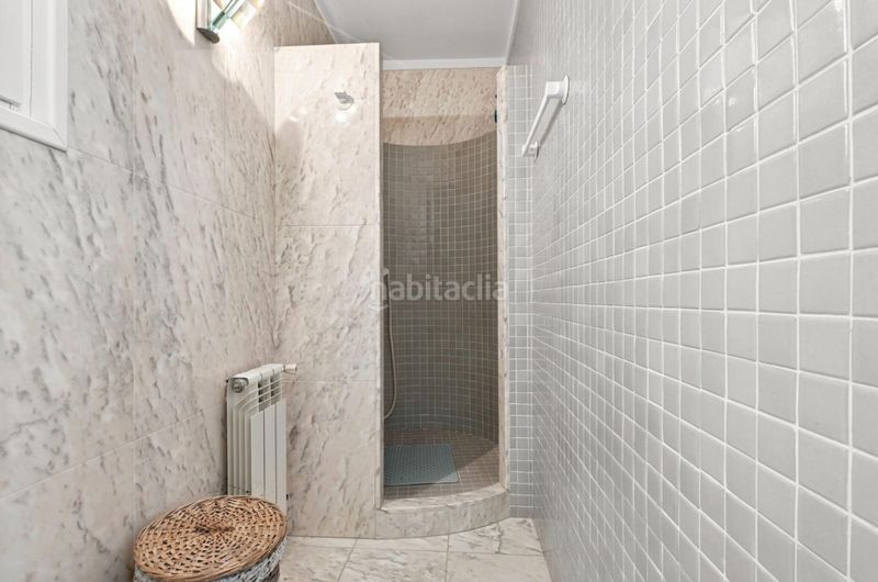 Foto 3c30cc6c-dea7-403f-b99f-e3f890cbbbb5. Casa amb aparcament a Nord Roses