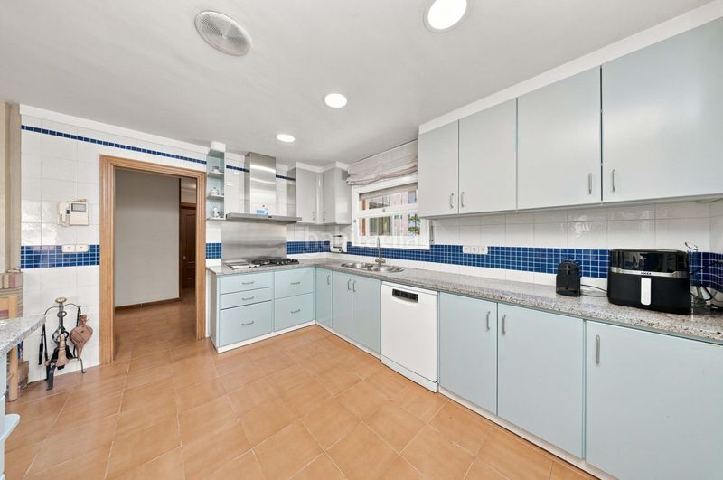 Foto b526b8f3-3273-4a7c-be8c-f69f95e35083. Casa amb aparcament a Nord Roses