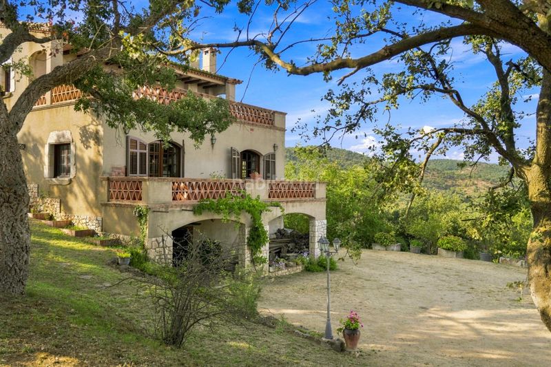 Foto 33b75102-2c59-492c-a283-e19fe3ee4b9d. Casa con parcheggio in Darnius