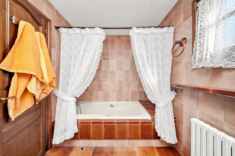 Foto 5f9ca31b-fa94-4a31-9f95-e6ba31e29eb8. Casa con parcheggio in Darnius