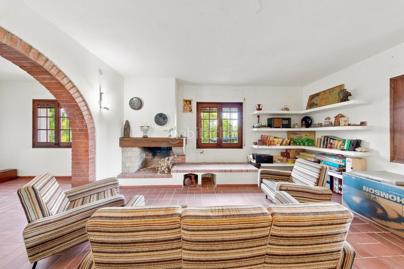 Foto bc7bad67-78dc-4d58-83f2-96460d9f88e2. Casa con parcheggio in Darnius