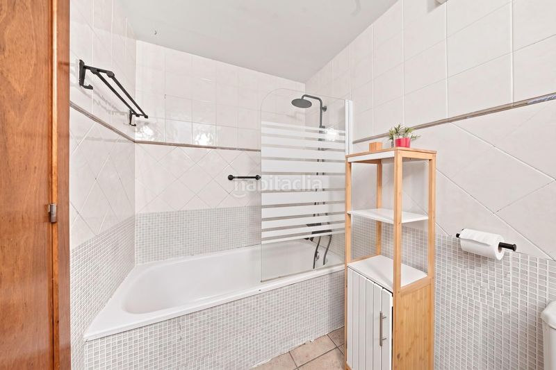 Foto 32fa6b12-0fe0-46b6-b73d-1d931e6be4b0. Apartament amb aparcament piscina a Santa Margarida Roses
