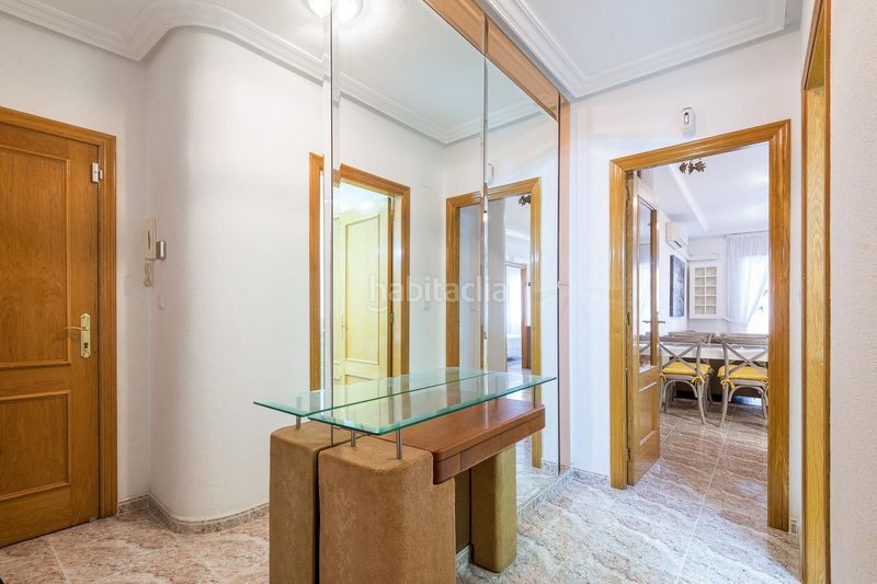 Foto b4c5f376-f3ad-418e-a035-07c572dc2579. Apartament a Avenida Habaneras - Curva de Palangre Torrevieja