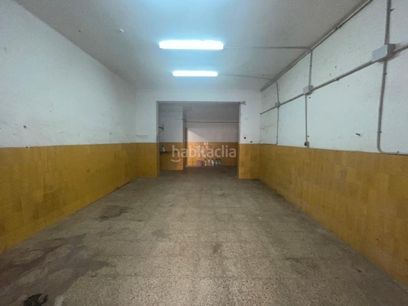 Foto b136f0e1-96d6-4034-a1eb-3dcd4f0e3fae. Local comercial local en calle peatonal en Les Planes en Sant Joan Despí