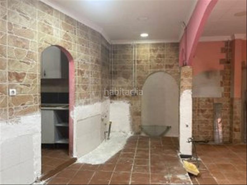 Foto fdd5add3-acdc-45f0-a3e9-21d412fe10d7. Alquiler local comercial en Centre Sant Joan Despí