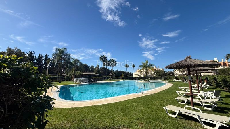 Foto 07a45741-efd2-4ce3-b51a-276db9fc8c83. Dúplex amb calefacció aparcament piscina a La Concha - Resina Golf Estepona