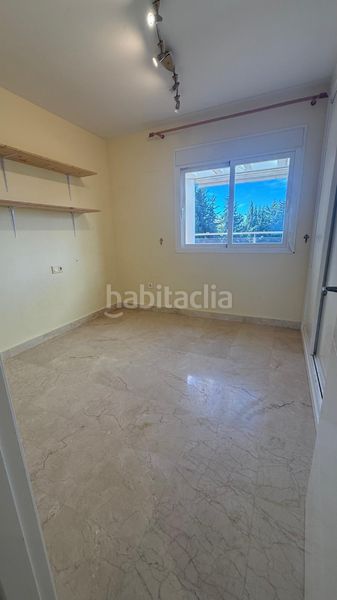 Foto afdc582c-71fe-4317-a0d0-a00034ce37e2. Dúplex amb calefacció aparcament piscina a La Concha - Resina Golf Estepona