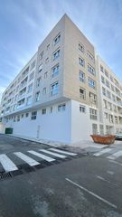 Local Comercial  Calle ceuta. Local de obra nueva a 200 metros playa y del boulevard estepona