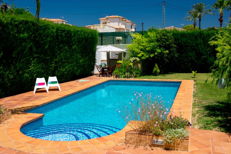 Foto 4fdb4d8e-6bf5-41ee-b227-7f335755a0d9. Xalet amb calefacció aparcament piscina a Beniarbeig