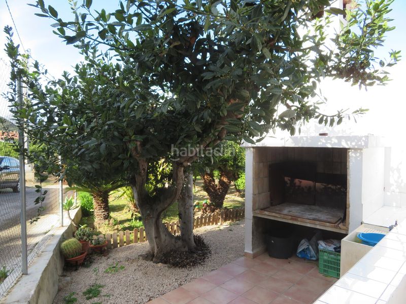 Foto e588ac78-c7fe-4e43-87b4-56af76ea9691. Masia amb aparcament a Pego