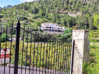 Chalet en Atz�bia (L�)