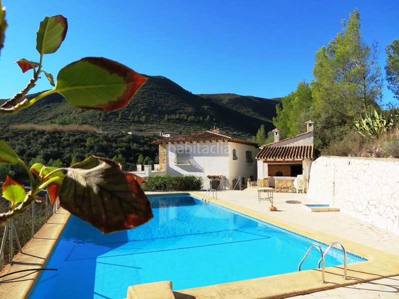 Foto 0e9d4937-e3a5-4cac-8028-36e29b68551e. Xalet amb xemeneia aparcament piscina a Atzúbia (L´)