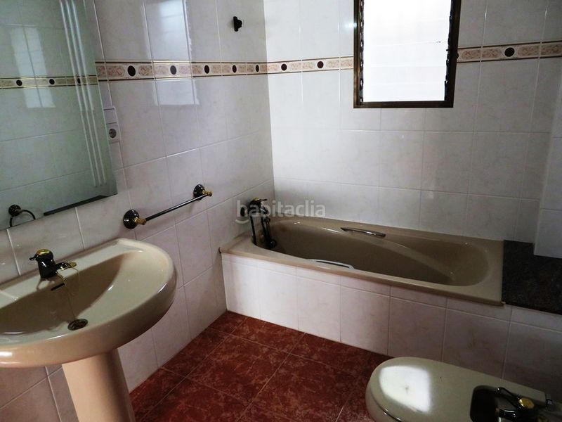 Foto 8e225416-8725-46ac-a953-11799bef7c41. Xalet amb xemeneia aparcament piscina a Atzúbia (L´)