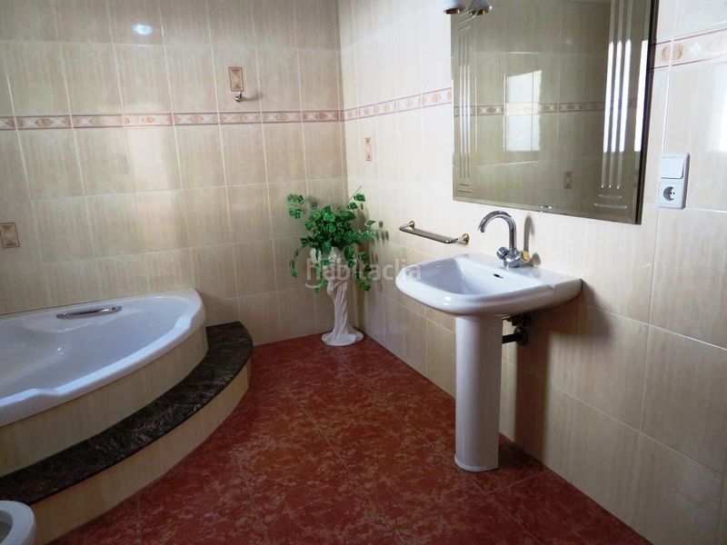 Foto aa7652ac-4dcd-4854-8e4d-ed37f13e37d1. Xalet amb xemeneia aparcament piscina a Atzúbia (L´)