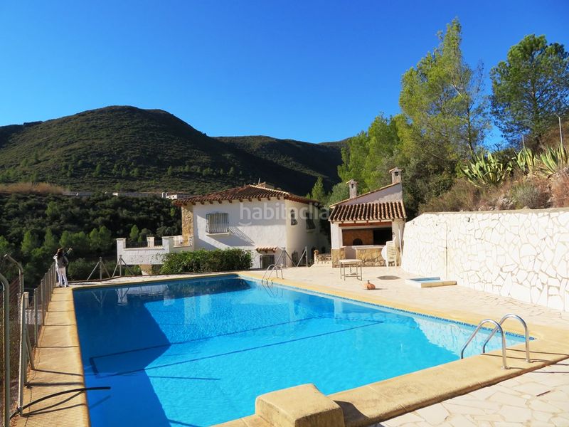 Foto b09c41d7-5ce5-4057-b288-4a16b83ad1e5. Xalet amb xemeneia aparcament piscina a Atzúbia (L´)