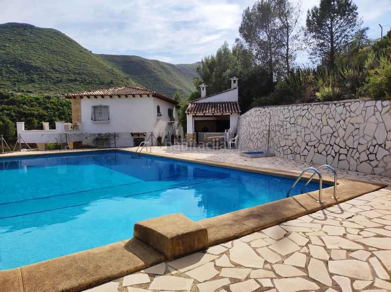 Foto da033f3d-ab5a-4348-b386-e7be3e32674e. Xalet amb xemeneia aparcament piscina a Atzúbia (L´)