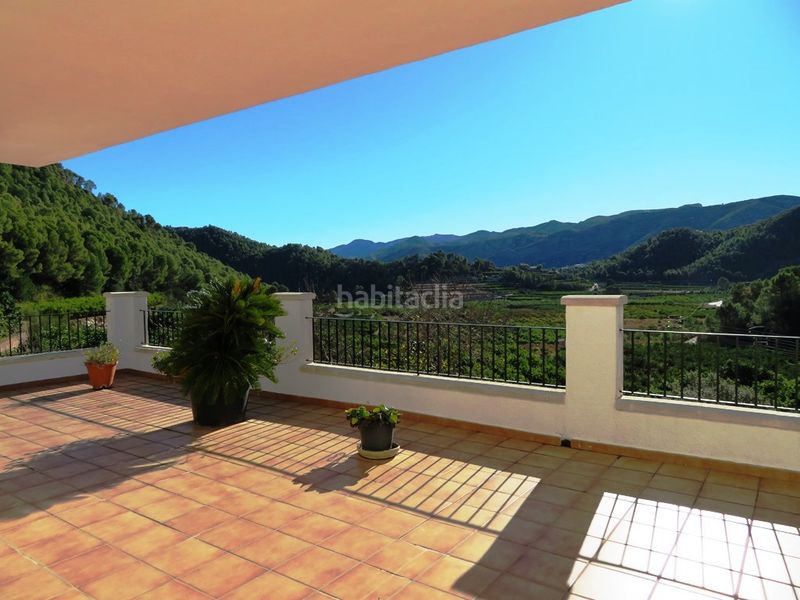Foto ed622886-3b0b-4059-aae7-60dcb88cd49b. Xalet amb xemeneia aparcament piscina a Atzúbia (L´)